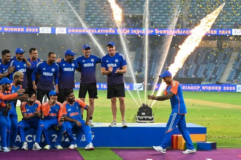 Tilak Varma Shines as India Defeat Pakistan in Asia Cup 2025 Final